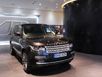 Ξεκίνησαν οι παραδόσεις του νέου Range Rover